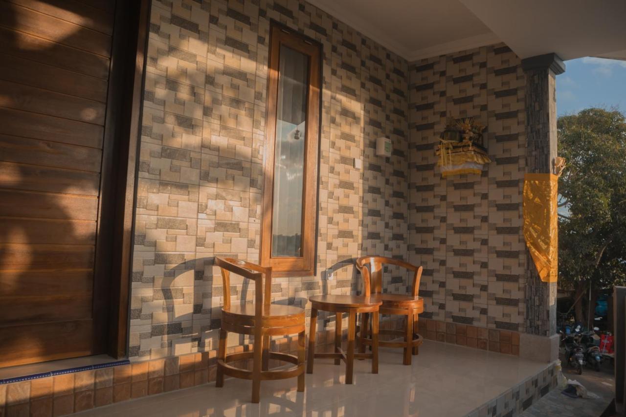 Prasi Sunrise Homestay Toyapakeh Екстериор снимка