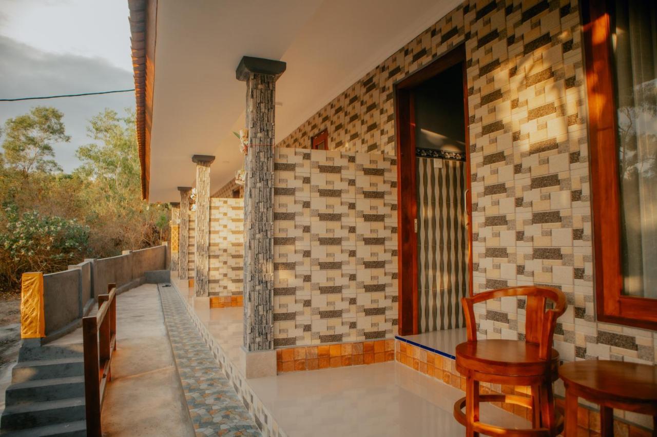 Prasi Sunrise Homestay Toyapakeh Екстериор снимка