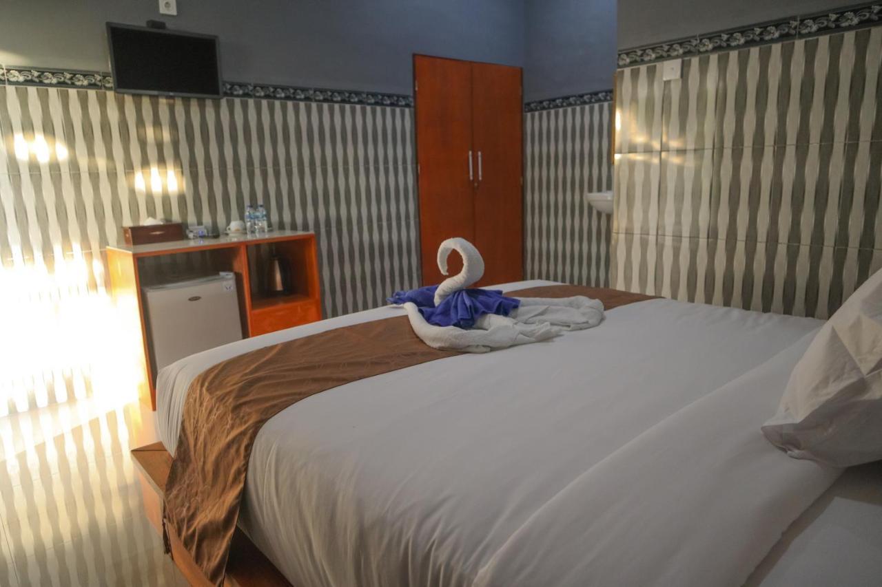 Prasi Sunrise Homestay Toyapakeh Екстериор снимка