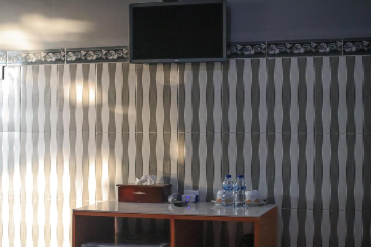 Prasi Sunrise Homestay Toyapakeh Екстериор снимка