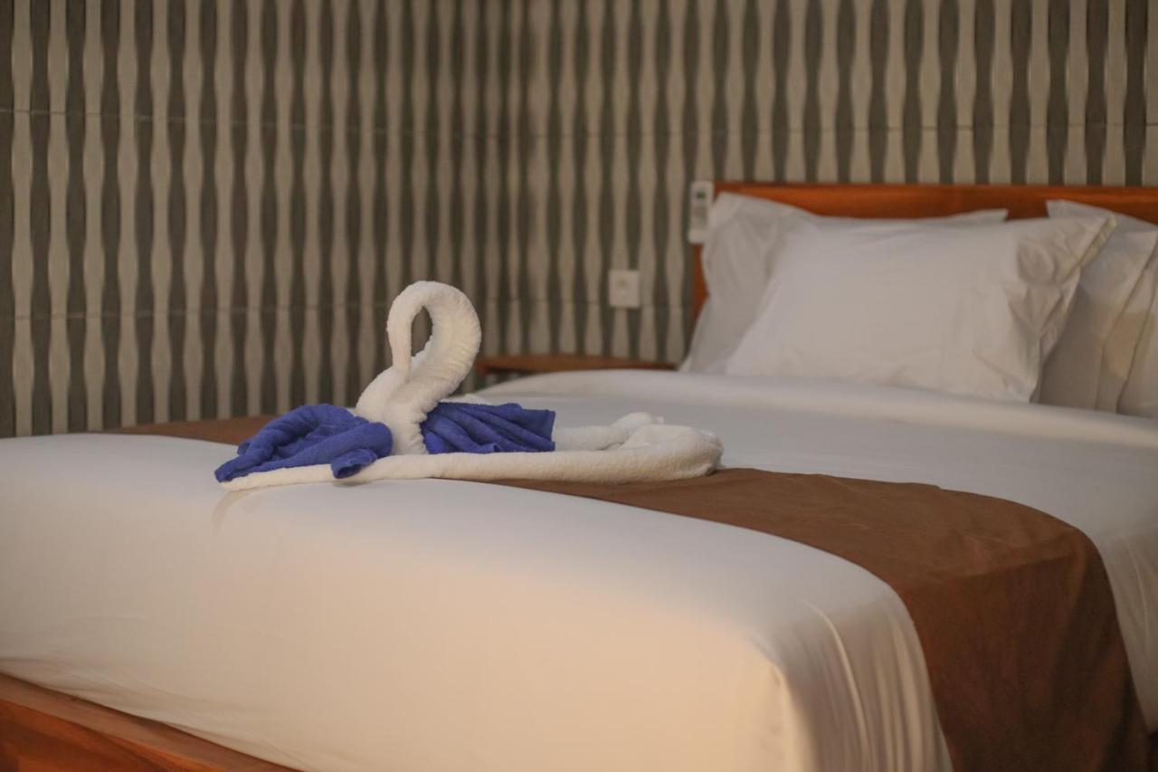 Prasi Sunrise Homestay Toyapakeh Екстериор снимка