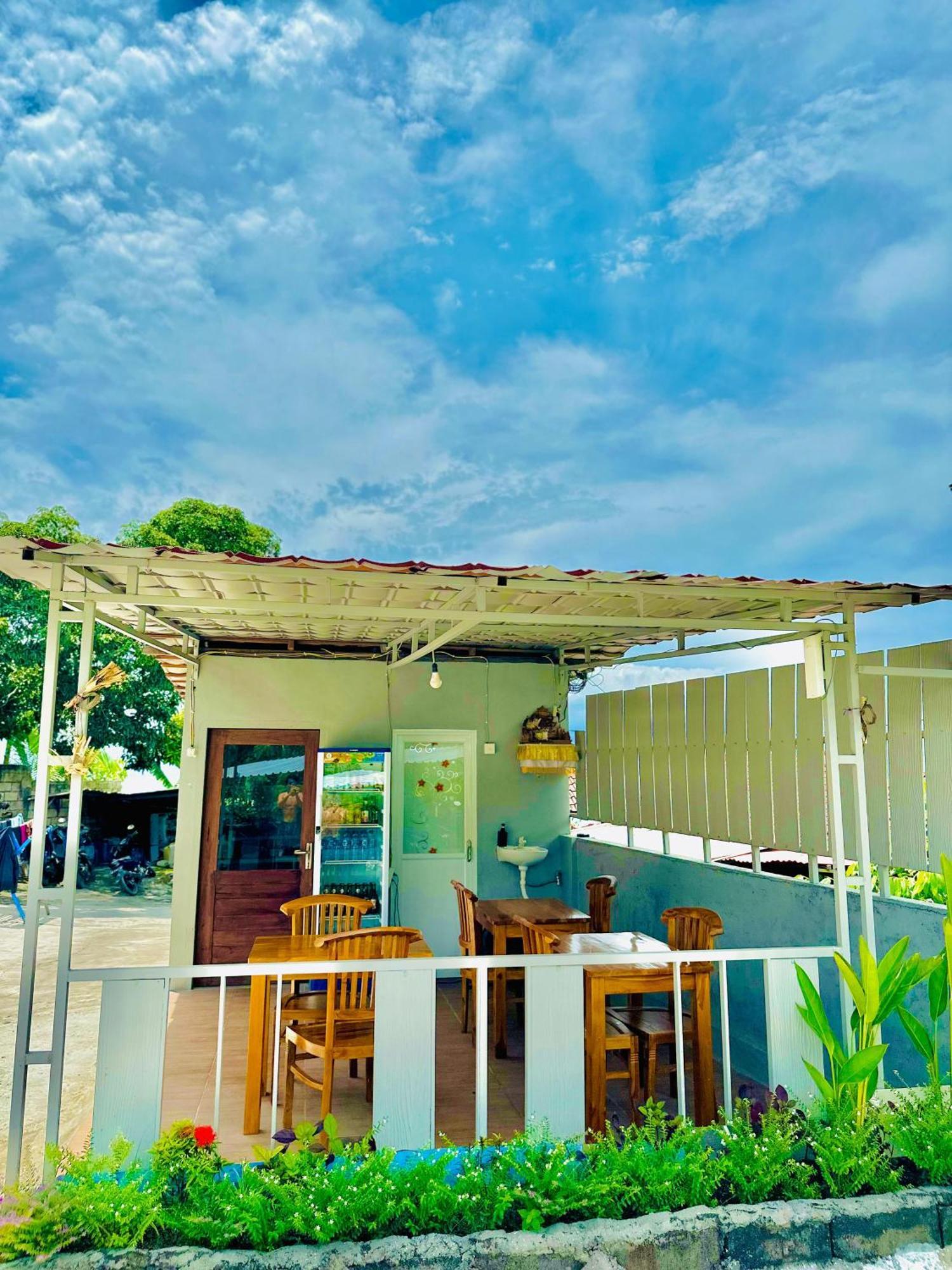 Prasi Sunrise Homestay Toyapakeh Екстериор снимка